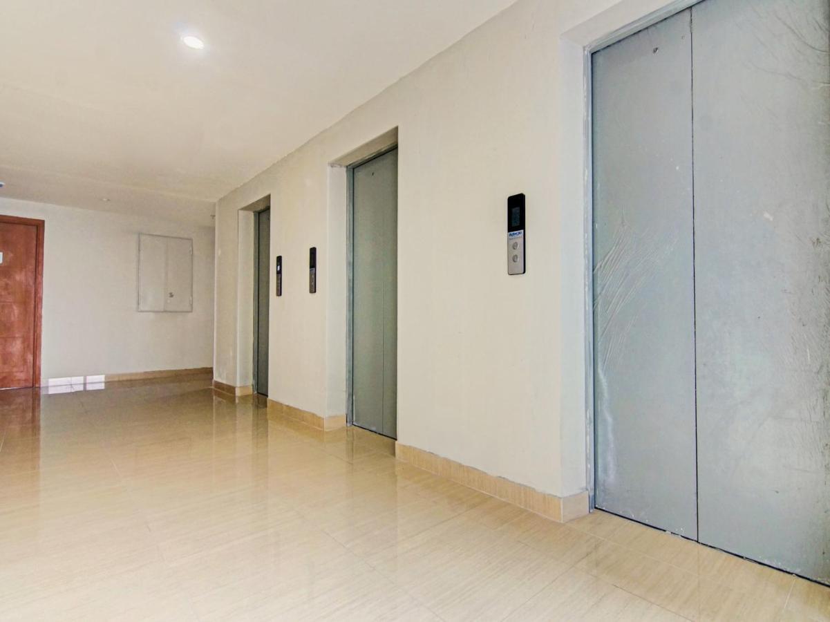 Oyo 90339 Evenciio Apartment Syariah Depok Extérieur photo